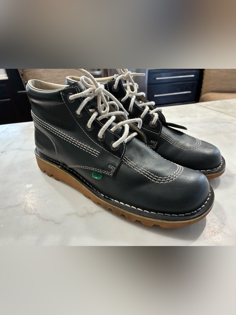 Kickers Men’s Black Leather Chukka Boots with Gum Sole